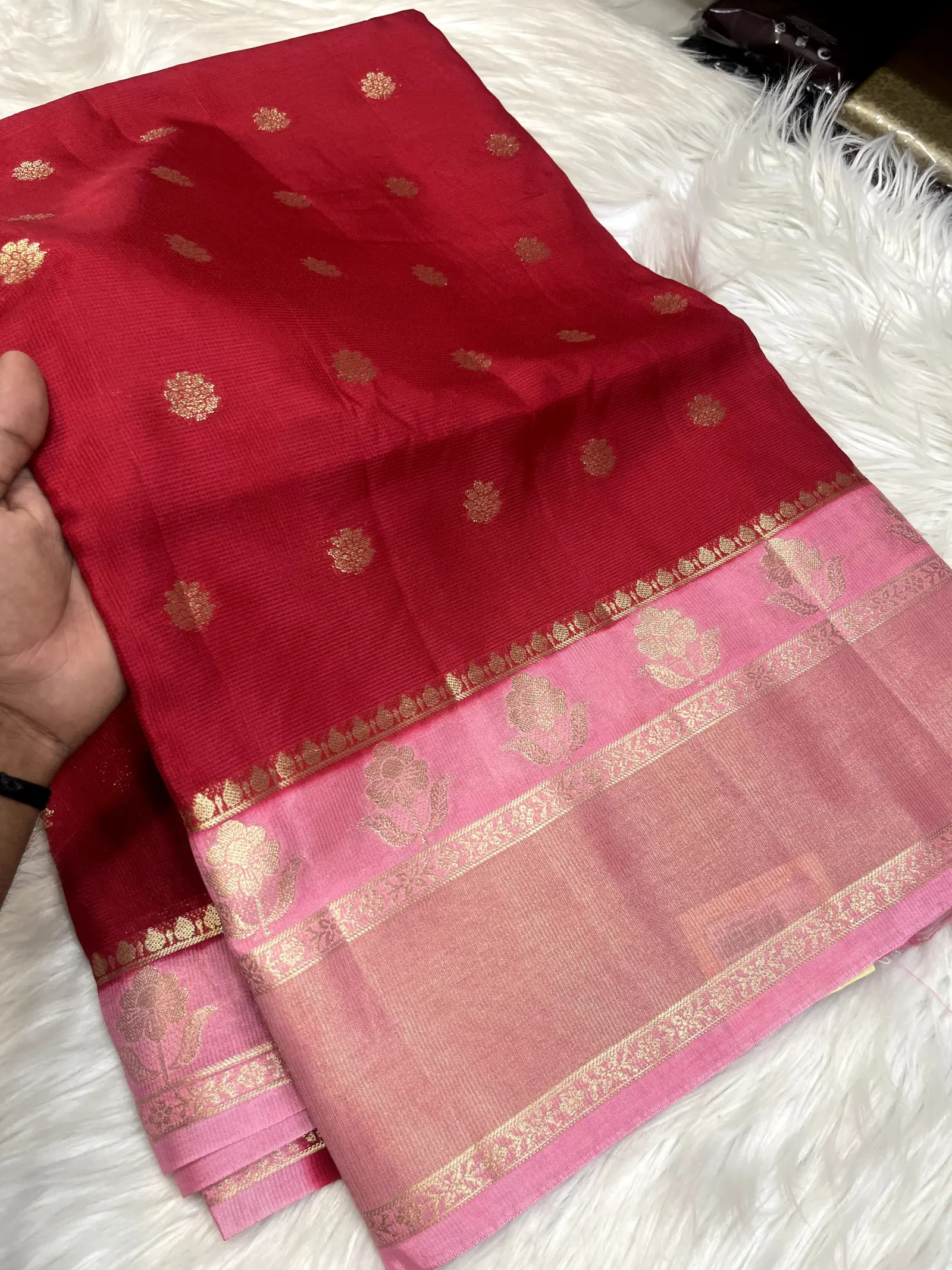 Cotton Doriya Saree with Contrast-Colour Border and Blouse Product code e1096728