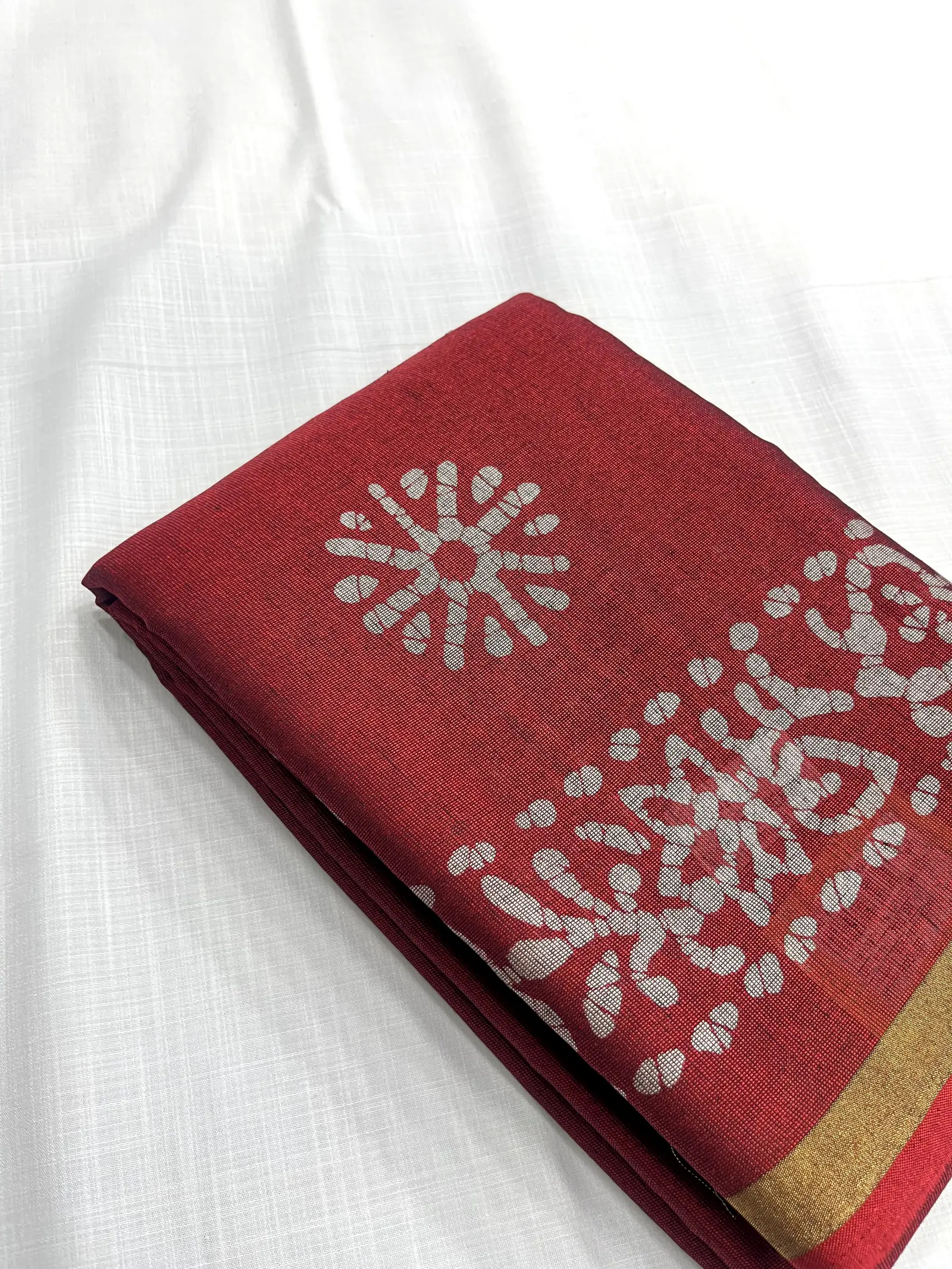 Rust Maroon Cotton Saree with Floral Print (E1096187)